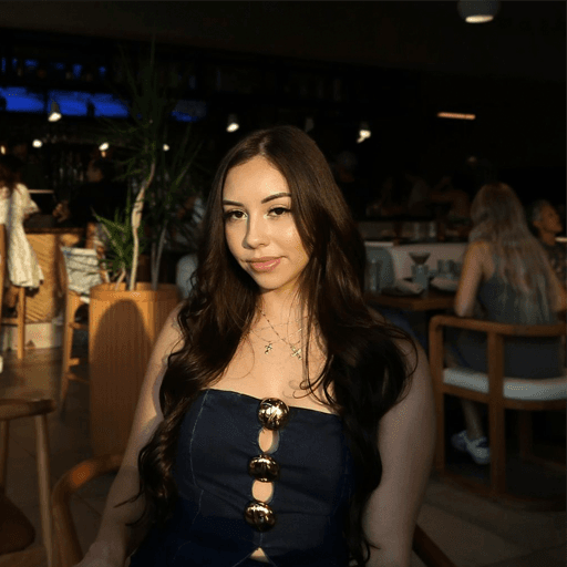 Claudia B.