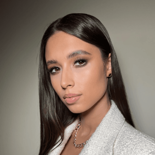 Diliara L.