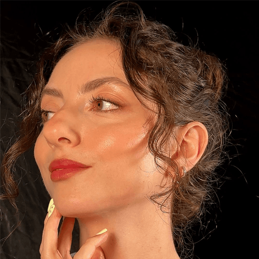 Alexandra I.